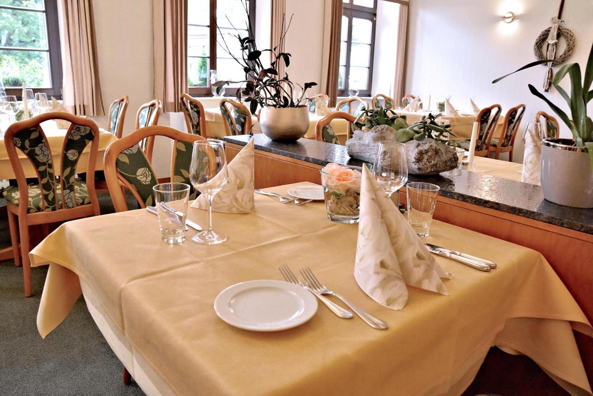 Rosenhotel Scherer Schiffweiler Zewnętrze zdjęcie